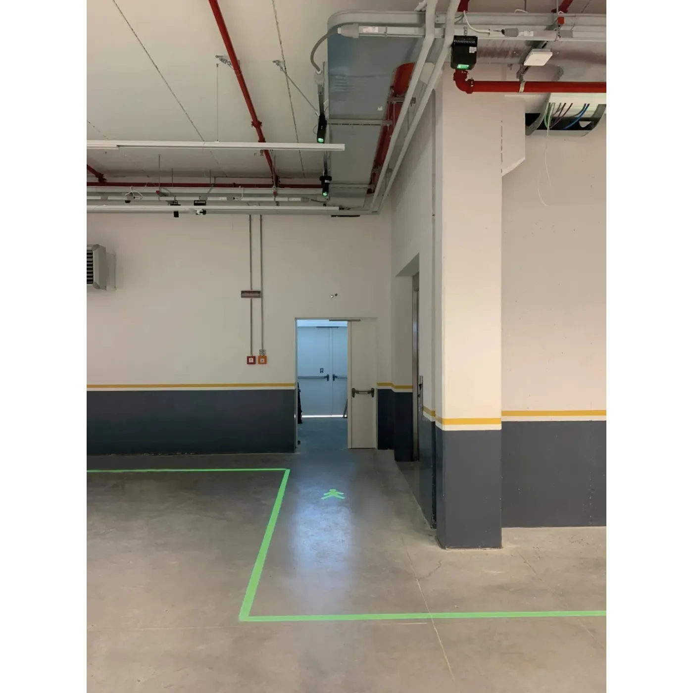 Projektor liniowy LED do wyznaczania ciągów komunikacyjnych LONG 25W