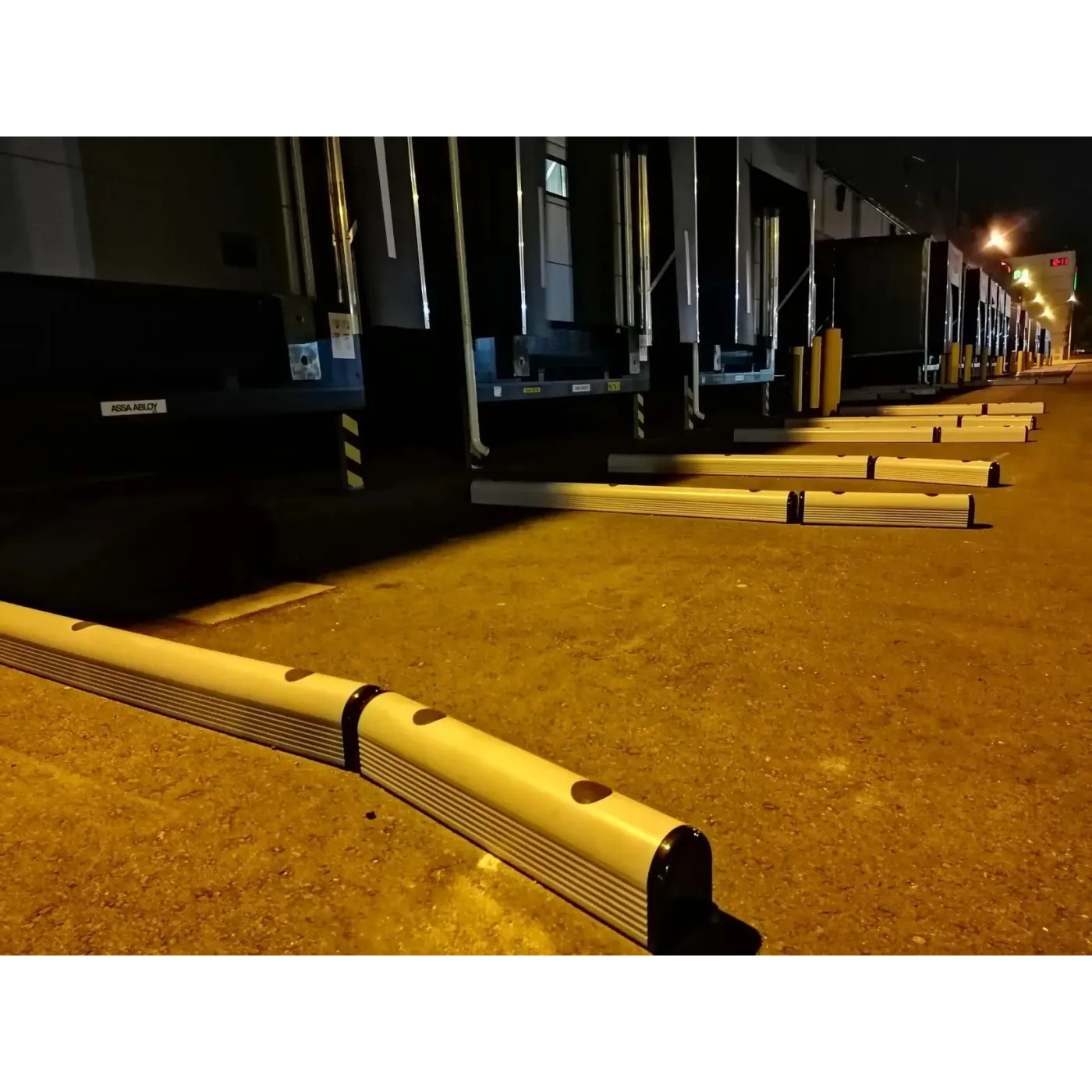 Elastyczna bariera podłogowa TRUCK LINE 150 x 2000 mm