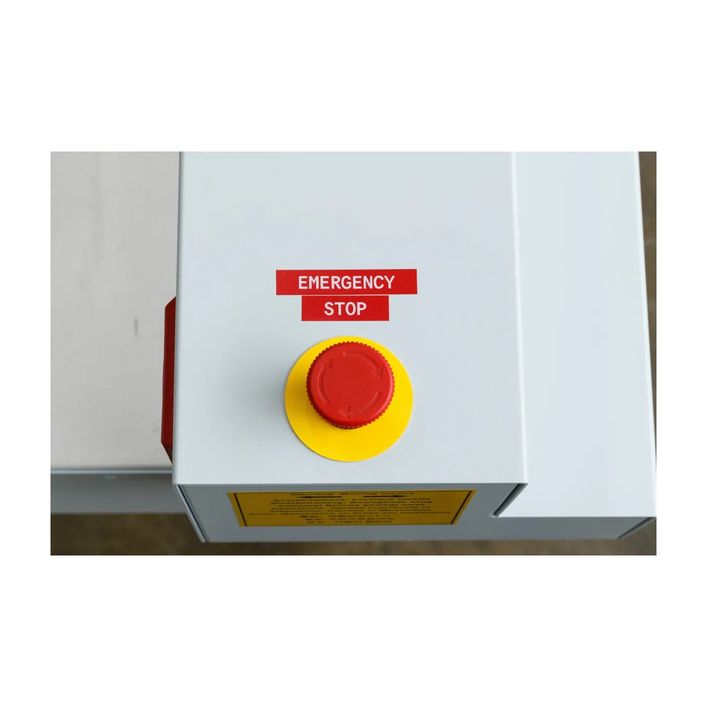 Etykiety z winylu M21-750-595-RD