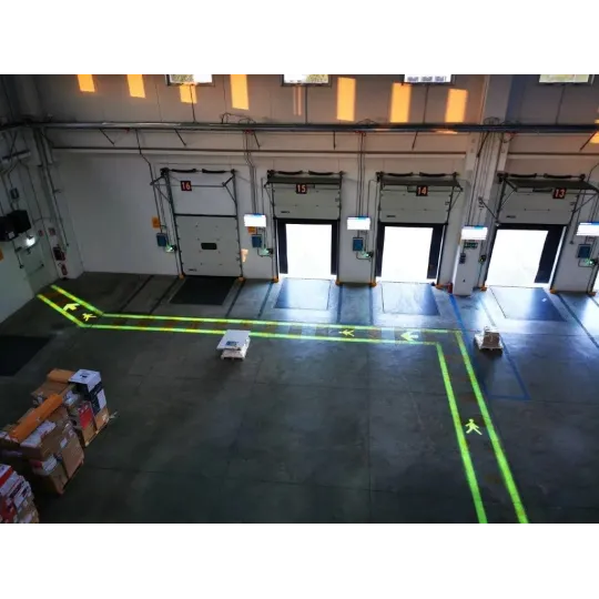 Projektor liniowy LED do wyznaczania ciągów komunikacyjnych